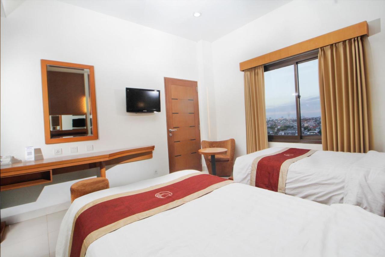 Hotel Bisanta Bidakara Tunjungan Surabaya Exterior foto